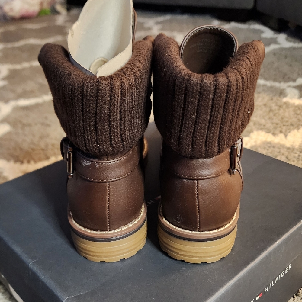 Womens Tommy Hilfiger Cuffed Boots - Picture 2 of 5